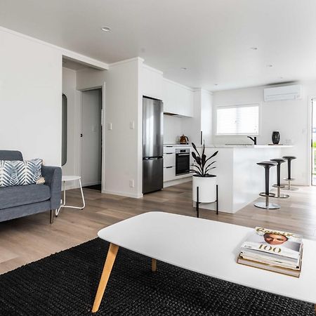 Awesome Beach House On Oceanview Road マウント・マウンガヌイ エクステリア 写真