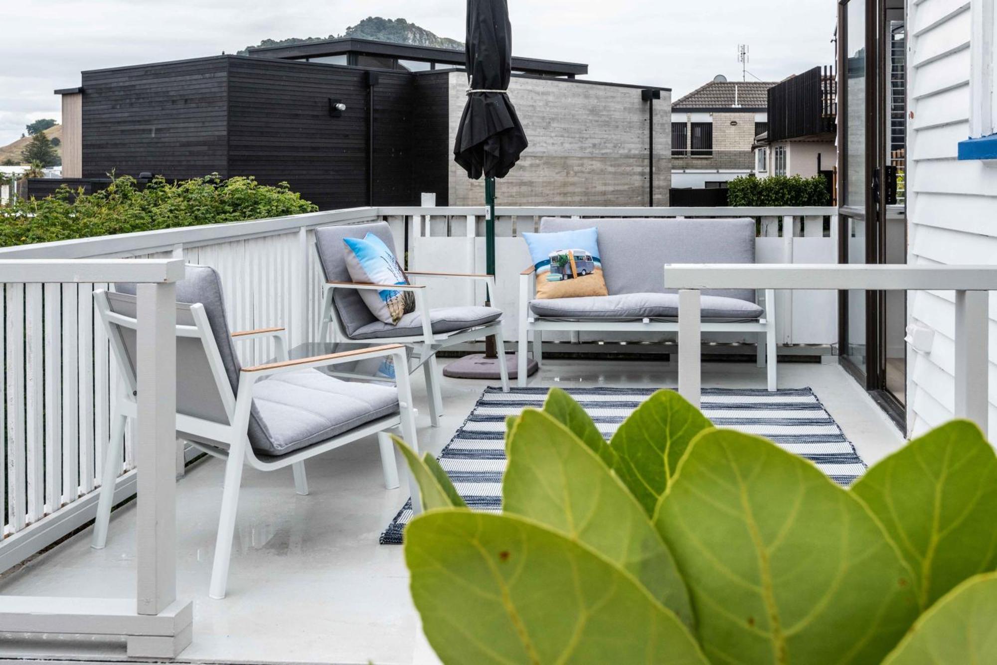 Awesome Beach House On Oceanview Road マウント・マウンガヌイ エクステリア 写真